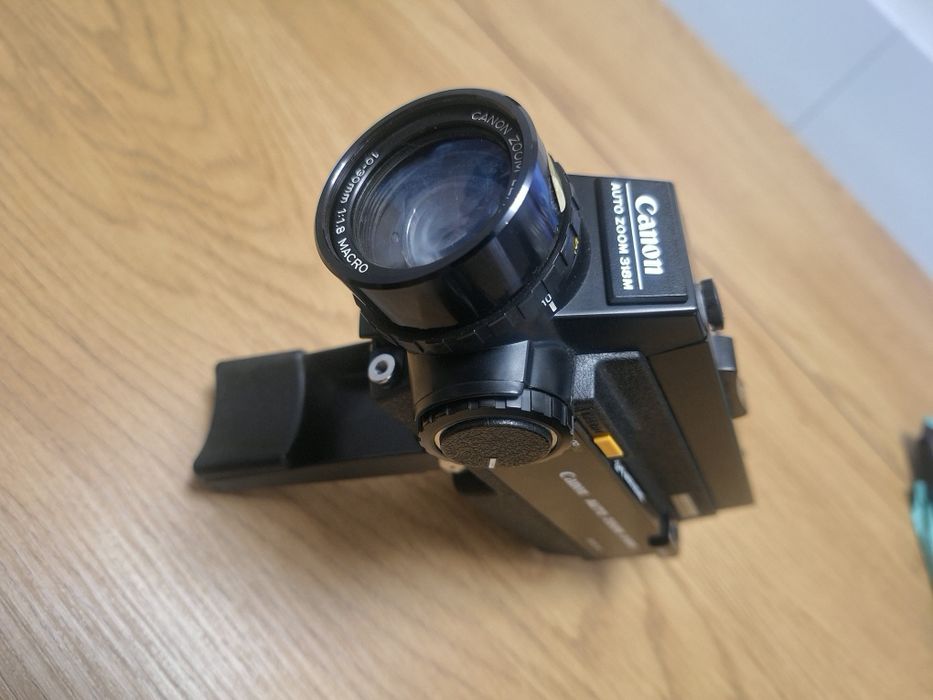 Cameră de filmat vintage