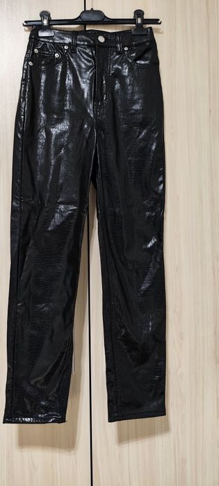 Дънки и панталони