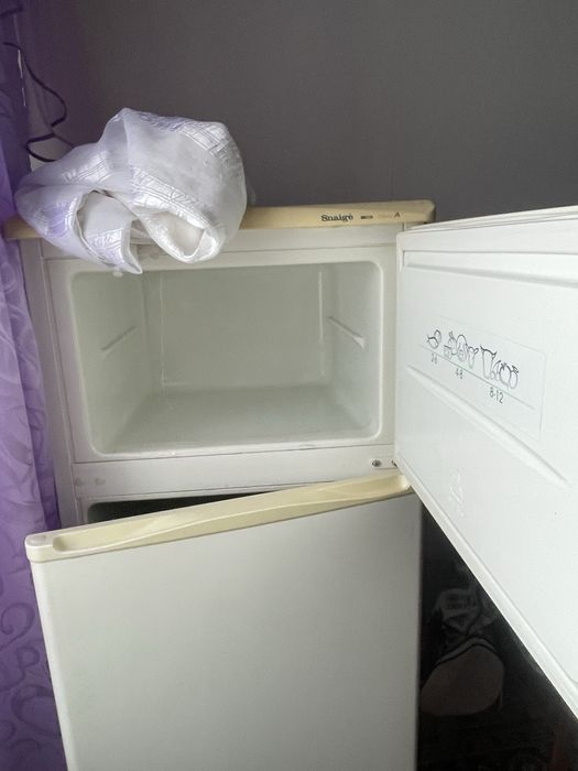 Холодильник б/у рабочий