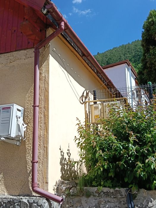 Casă de închiriat