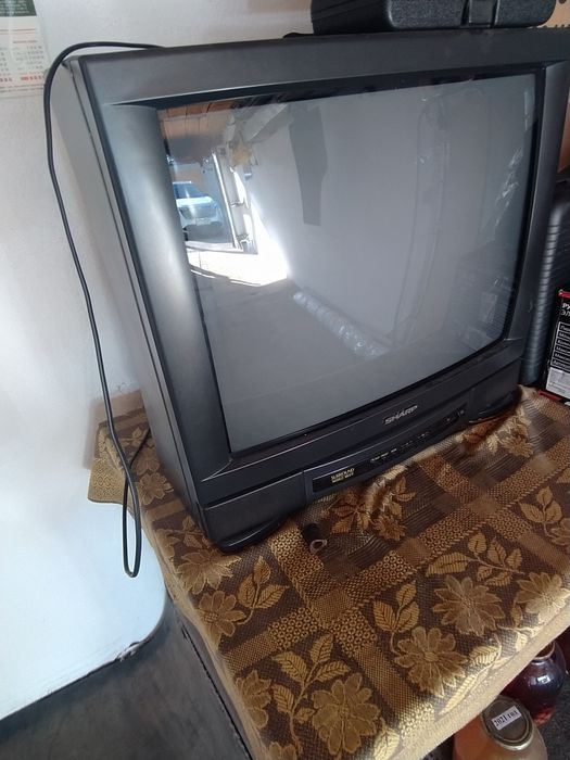 Цветной телевизор