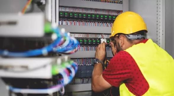 Instalam camere de supraveghere si sisteme anti efractie, monitorizare control acces, automatizari, sisteme video si audio, ploiesti ,