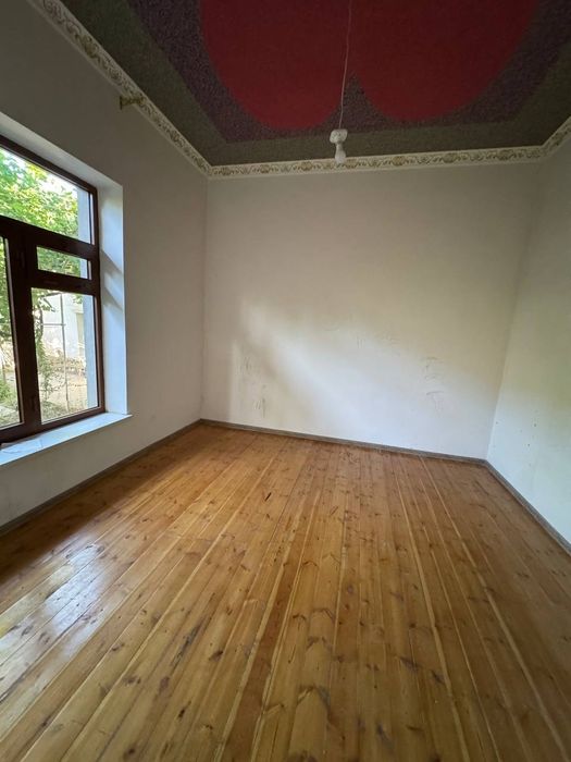 ВДОЛЬ ДОРОГИ.Срочно продаётся дом.