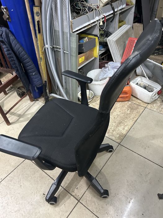 Продам офисное кресло