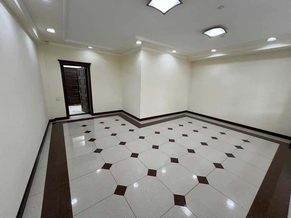 Аренда под офис 36кв м, 2 минут от метро Айбек!