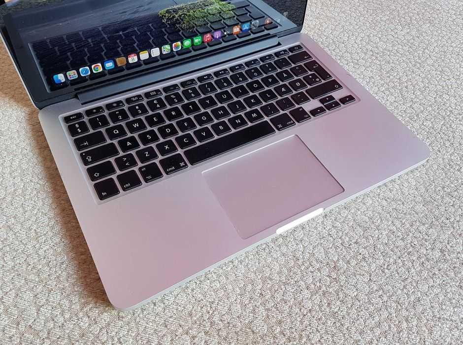 Macbook Pro Retina 13" 2014, i5, 8 GB, SSD 512 GB, stare foarte buna