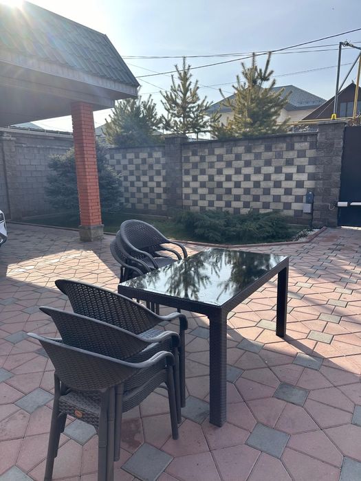 Стол стулья для улицы , сада , дачи .