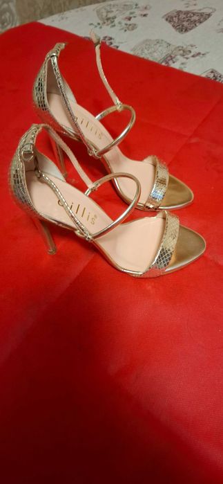 официални летни дамски обувки и сандали