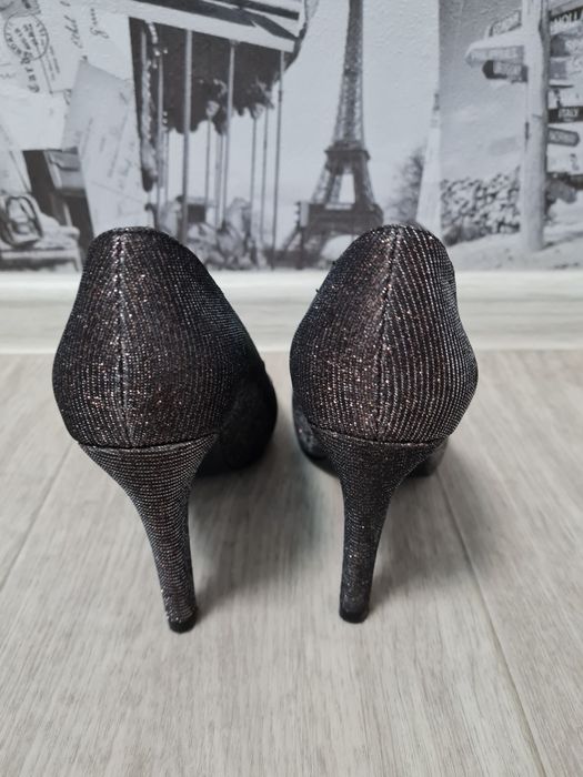 Продам туфли в отличном состоянии