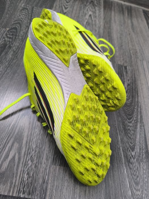Adidași F50 Sintetic
