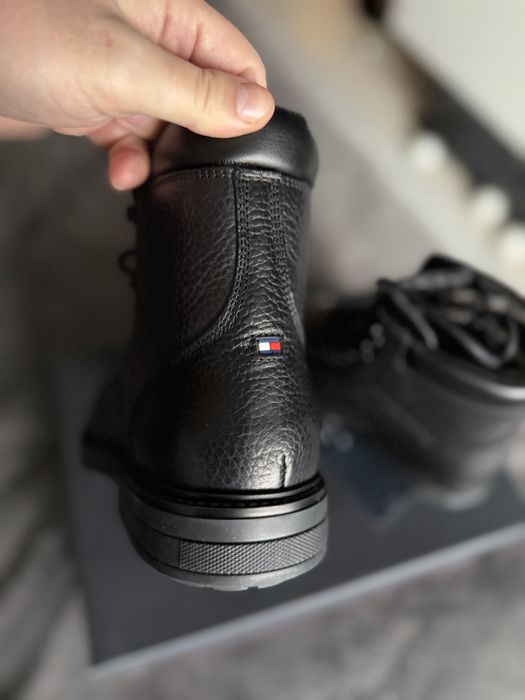 Tommy Hilfiger Outdoor ghete piele neagra interior captusit 41 noi