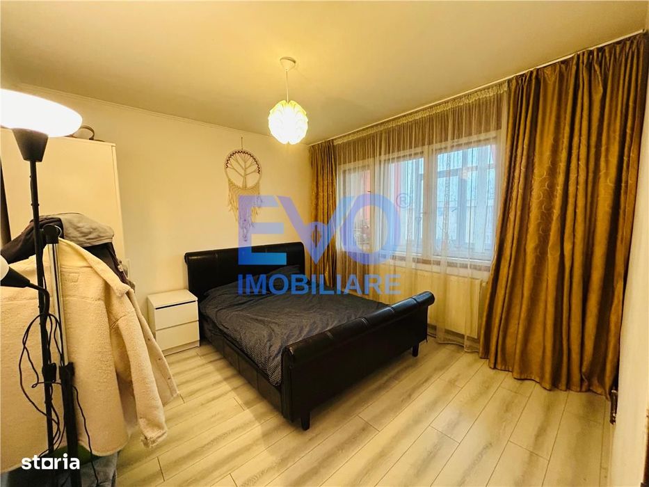 Apartament De Vanzare Cu 2 Camere, Podu Ros