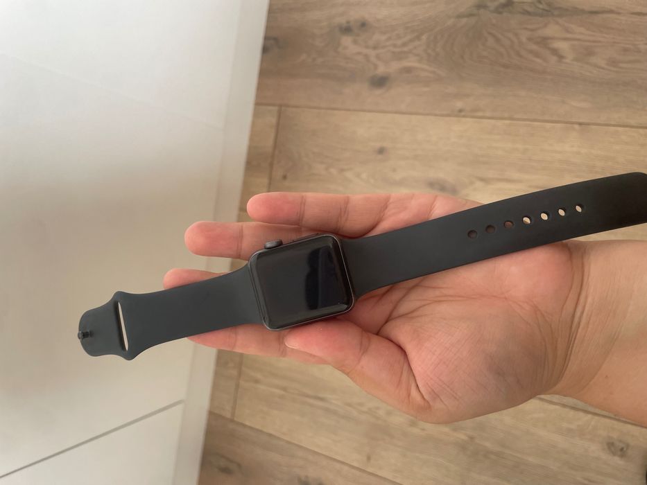 Срочно продам Apple Watch 3 series 38mm