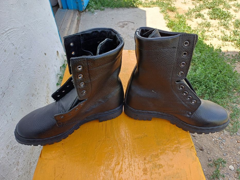 Продам женские летние берцы