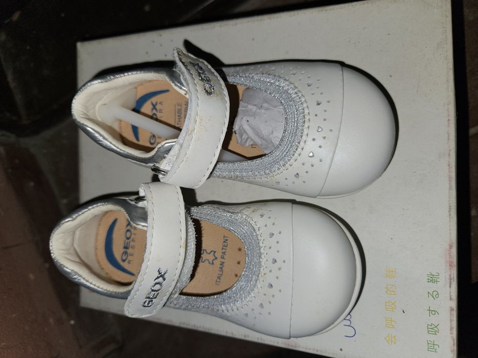 Vand sandale / pantofi fetita GEOX, noi, marimea 21