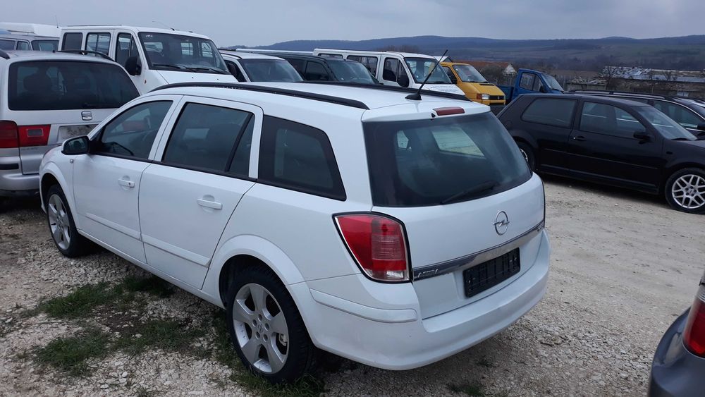 Опел Астра Х Стейшън Opel Astra Н 1.9 CDTI САМО НА ЧАСТИ