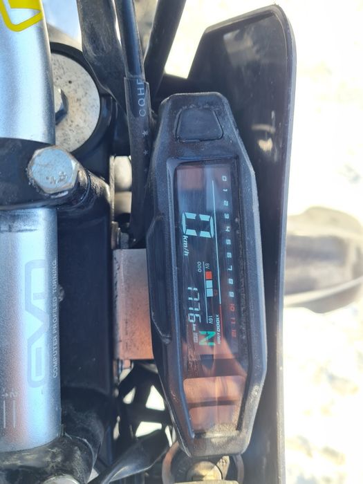 Мотоцикл эндуро 250куб