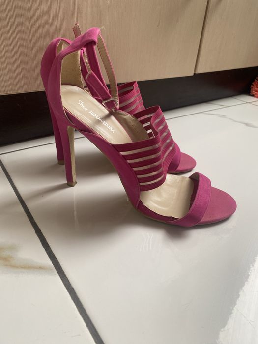 Елегантни самдали Steve Madden