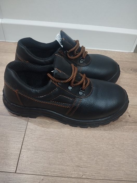 Спец. обувь летняя размер 43