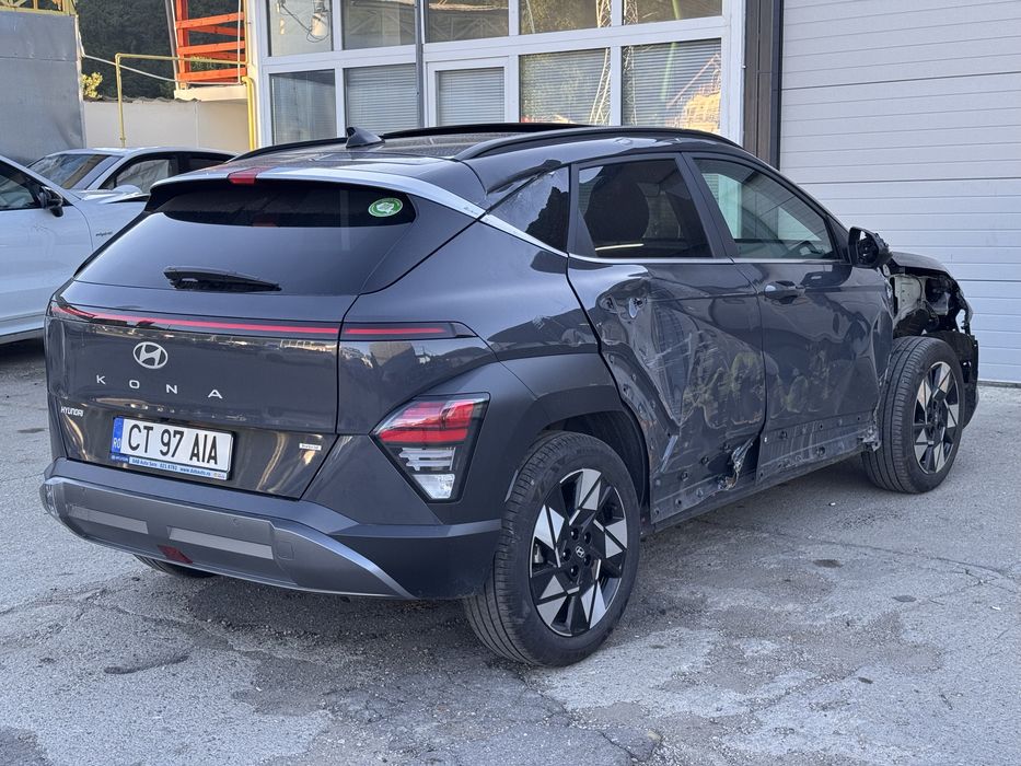 Hyundai Kona 1.6 Full Hybrid 2024 avariat usor