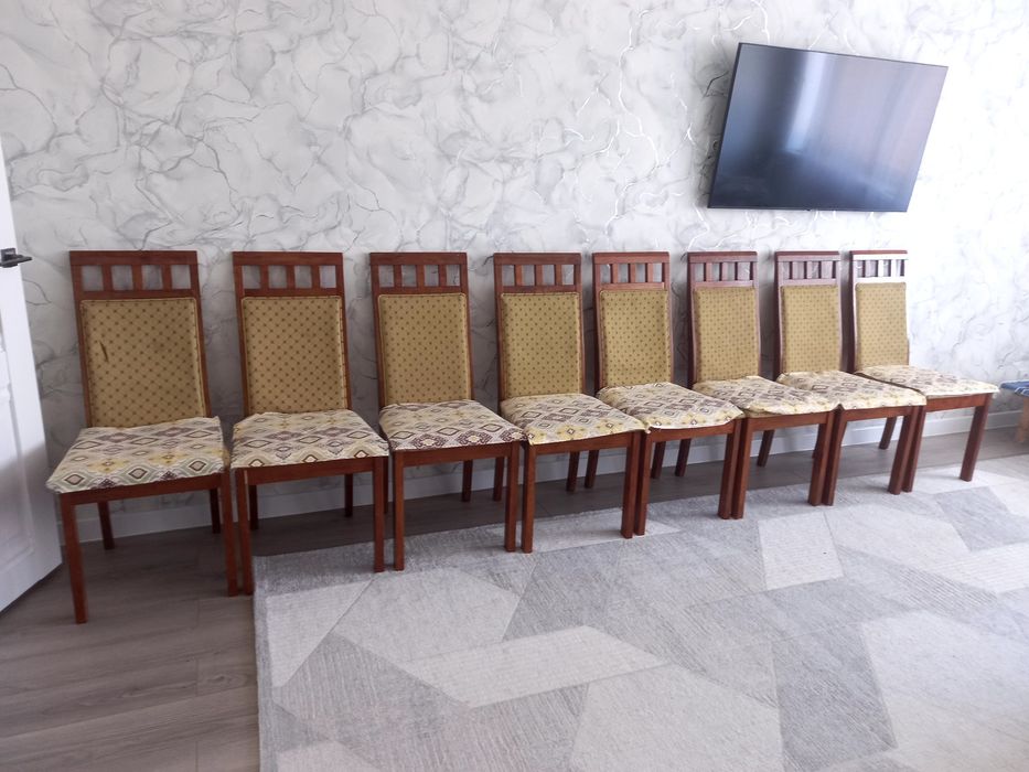 Стулья гостинные