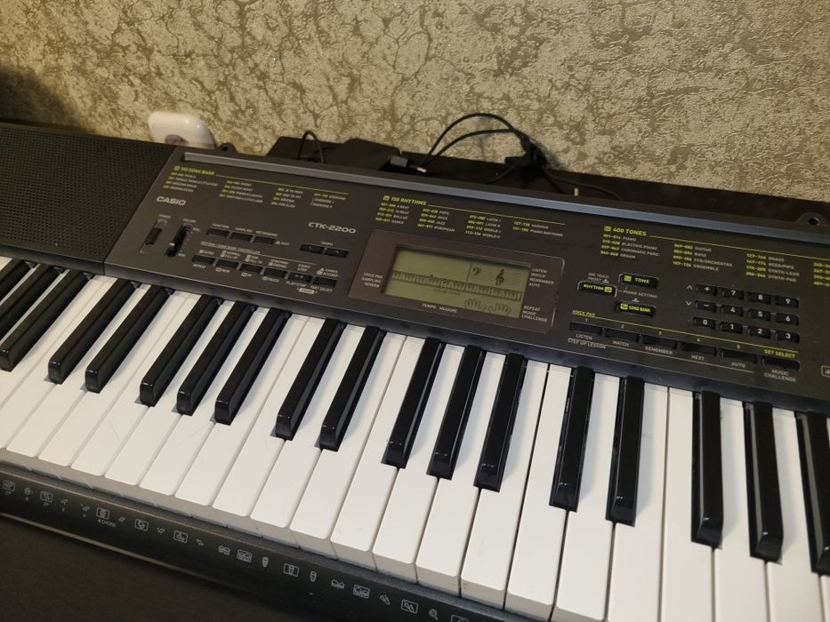 Синтезатор Casio