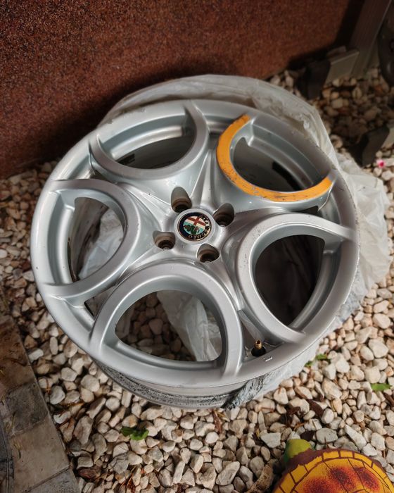 3 jante alfa Romeo R17 la bucata