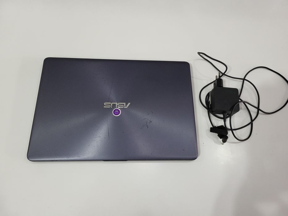 Ноутбук ASUS VivoBook