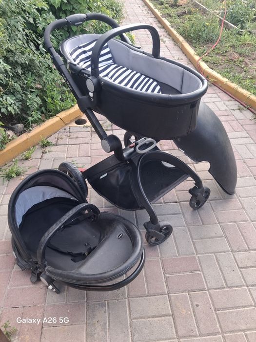 Продам детскую коляску б/у