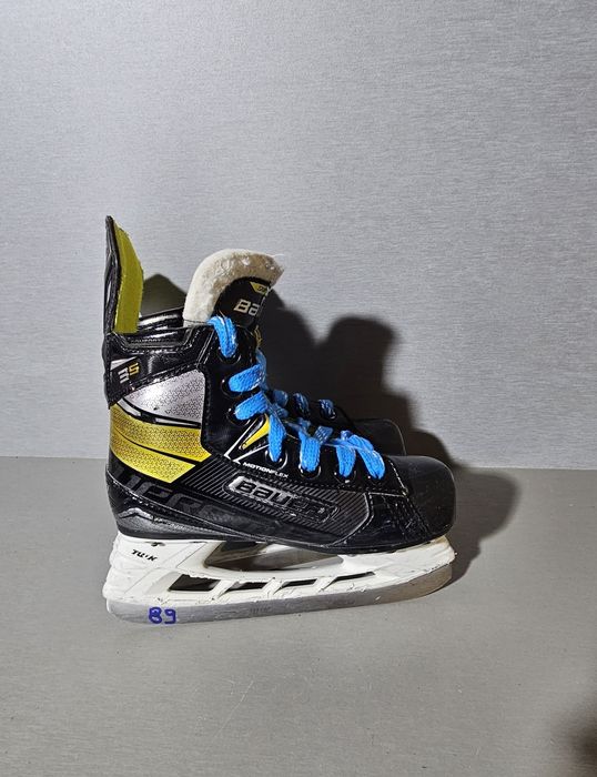 Patine 89 hochei hockey  Bauer Supreme 3S  marime 30-31   ( 20,2   cm lungime interioara).