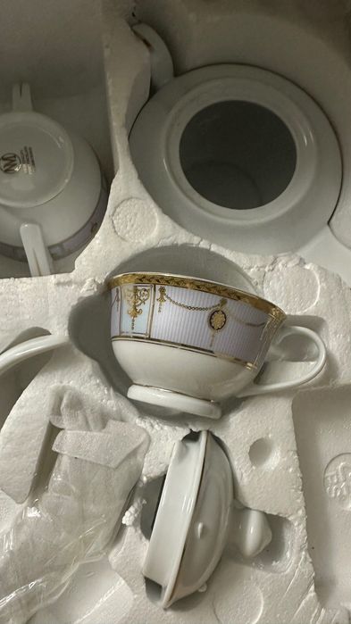 Продам сервис на 6 персон