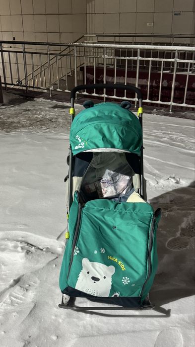 Зимние санки коляска