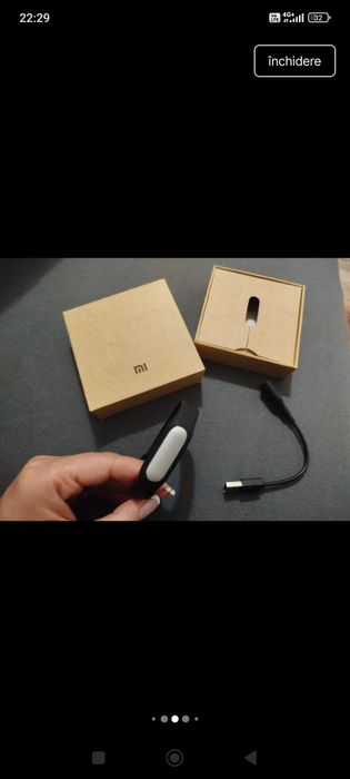 Brățară cu conectare la telefon nou nouta la cutie  desfăcută din cutie pt poze.