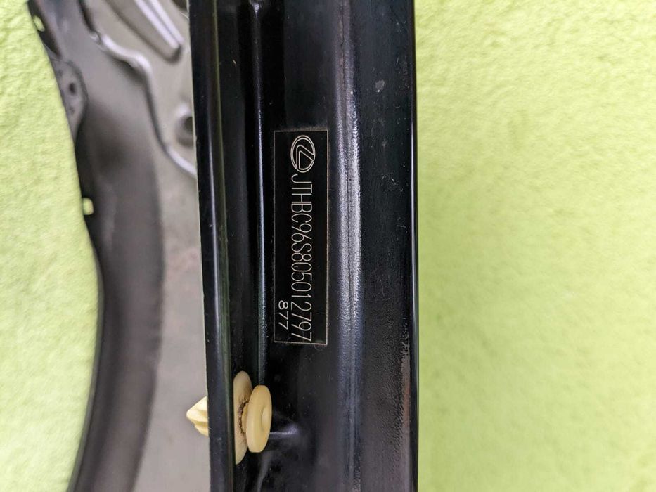 Aripa fata dreapta LEXUS GS intre 2005-2011