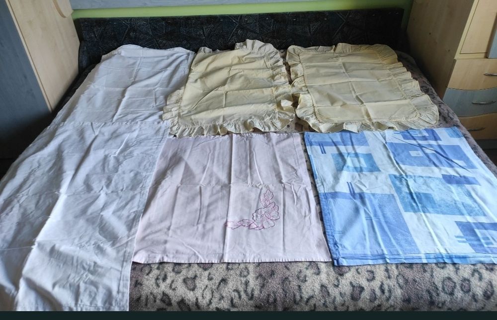 Fețe de perna mari si mici modele diferite