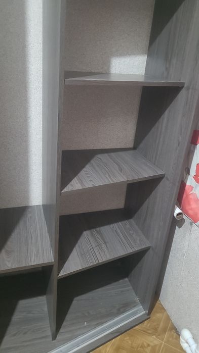 Продам кровать с тумбой и шкаф все вместе