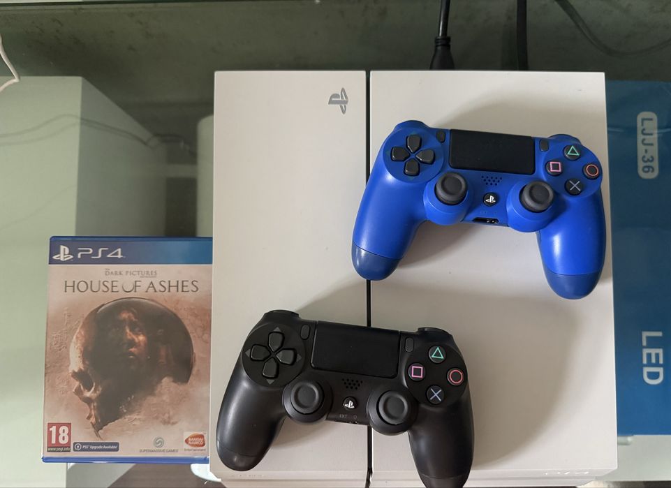 PS4 Fat белая (обслужена) + 11 игр + EA Play 11 месяцев