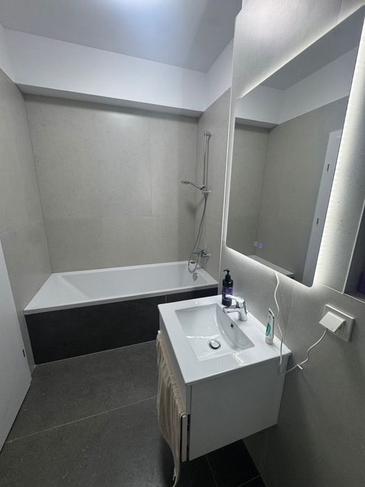 Apartament de inchiriat nou 3 camere First estates Pipera