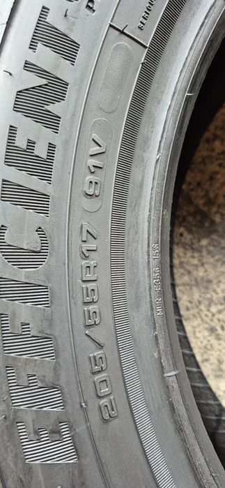 2 anvelope vara noi Goodyear 205/55/17.Pretul este pe bucata.