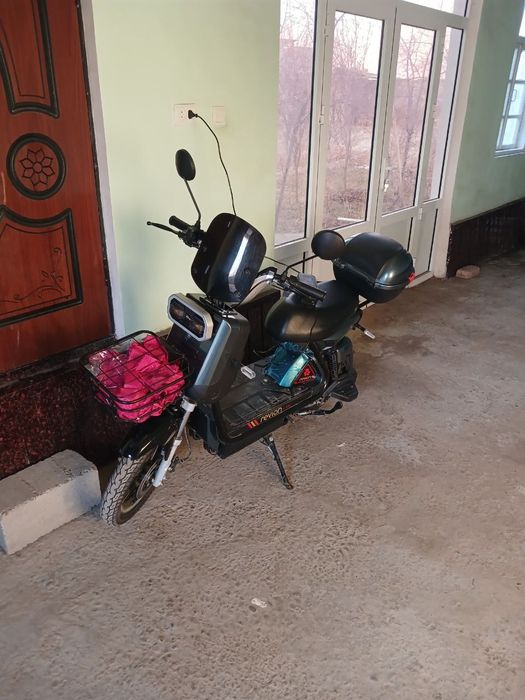 Elektro moto sotiladi