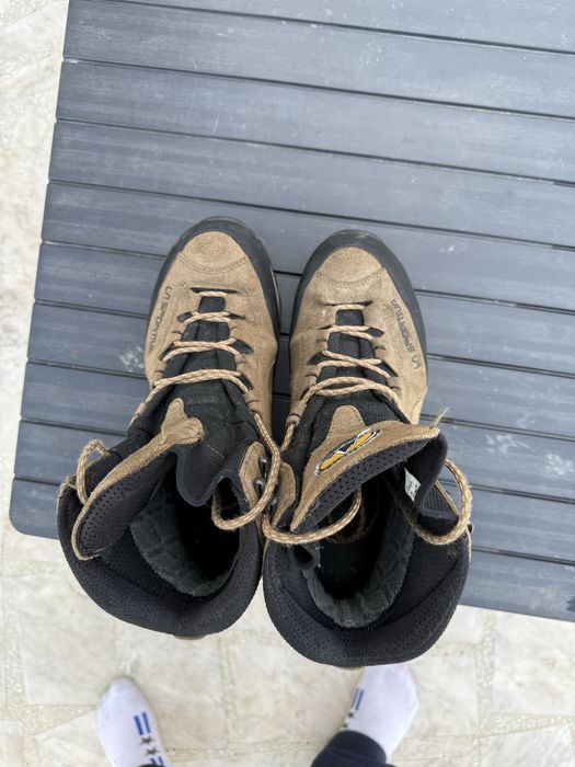 La Sportiva ловни обувки 43 номер