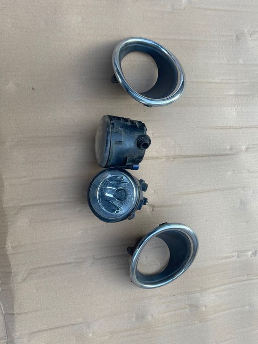 Proiectoare+ ornamente bara fata Nissan QASHQAI J11