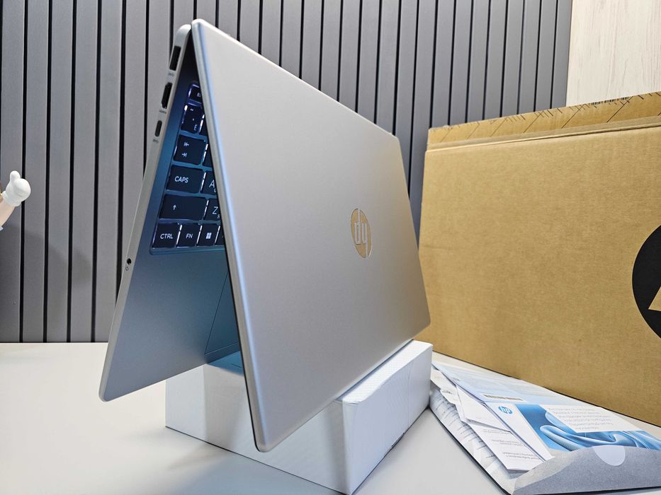 ПРОДАМ HP Laptop 15 Мощный Ноутбук Core™i7-1355U/16GB/512SSD/15.6"iPS.