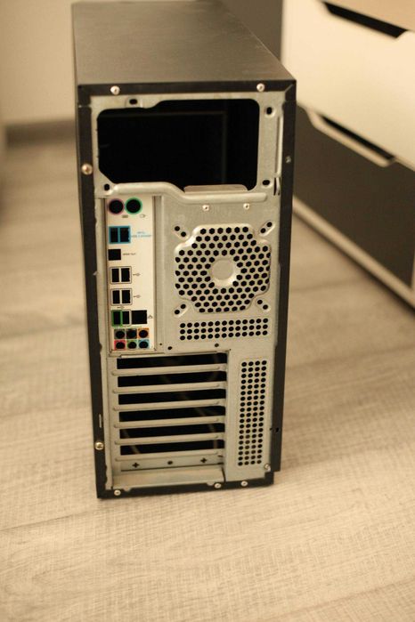 Старый корпус для пк. ATX
