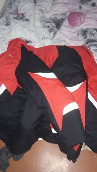 Куртка теплая отличная