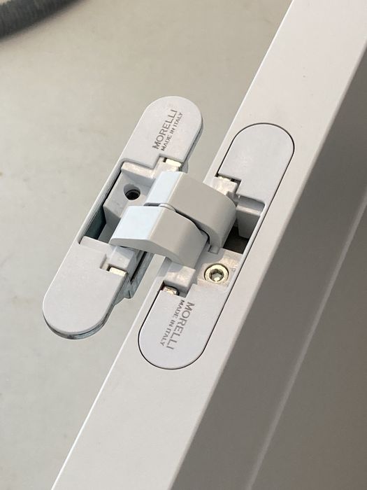 Установка Дверей