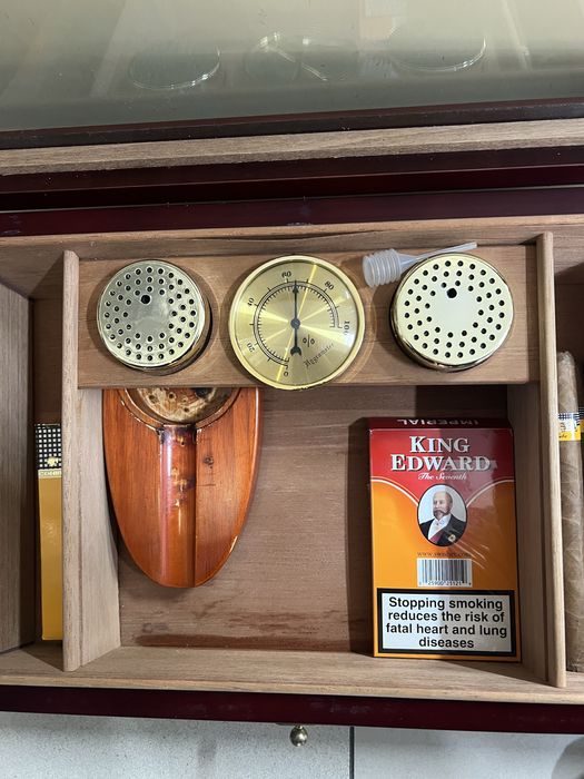 Луксозна дървена кутия за съхранение на пури