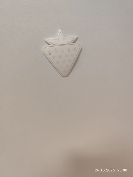 Продам кровать + книжный шкаф