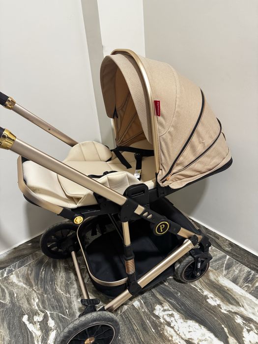 Коляска почти новая