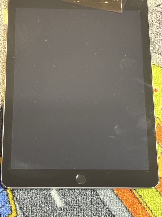 Ipad gen 5 plus ipad air 1
